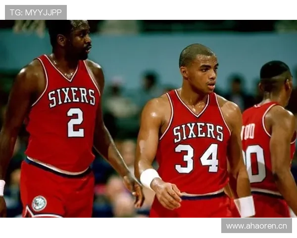 查尔斯·巴克利篮下强攻效率远超同期大内线提升球队终结能力